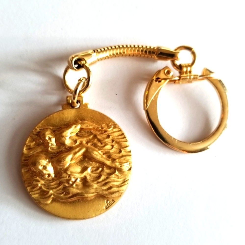 Vintage swimming medal keychain gold tone award key chain ring keyring